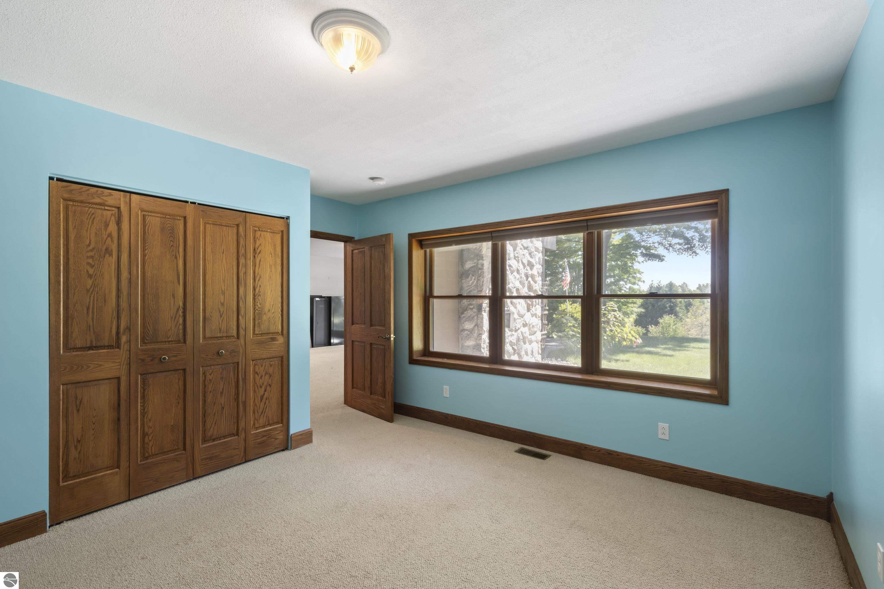 11775 Golfview Drive