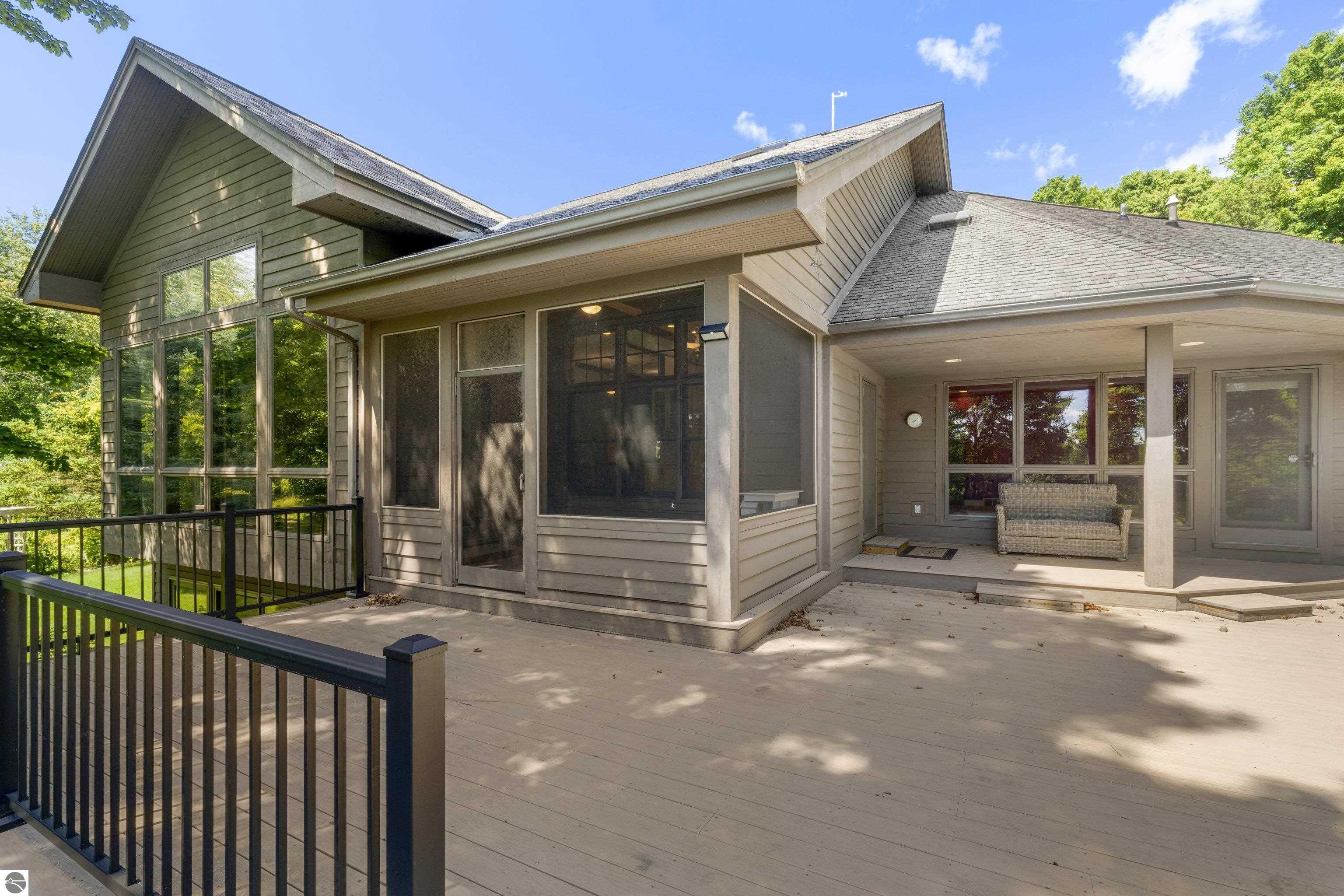 11775 Golfview Drive