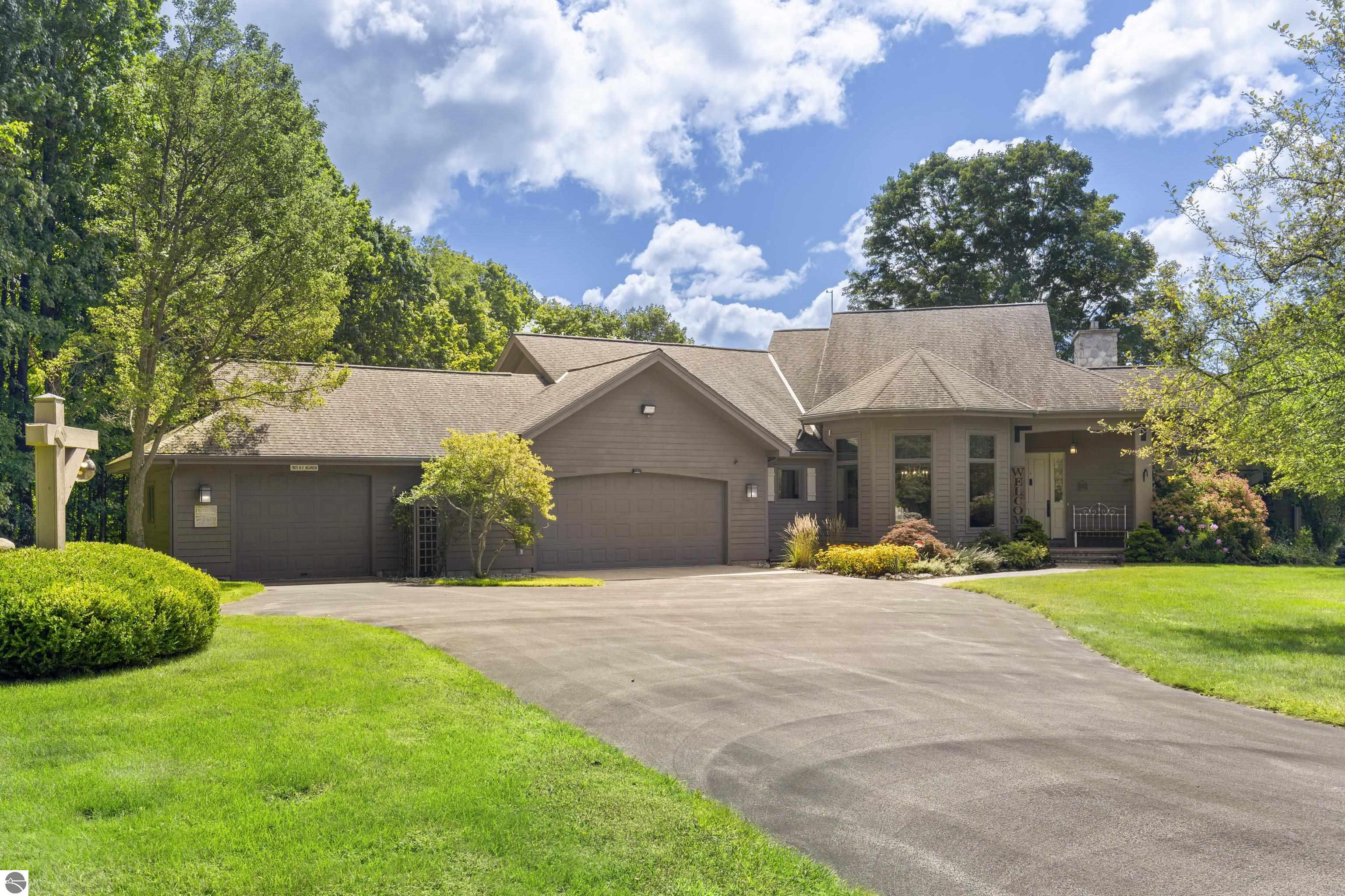 11775 Golfview Drive