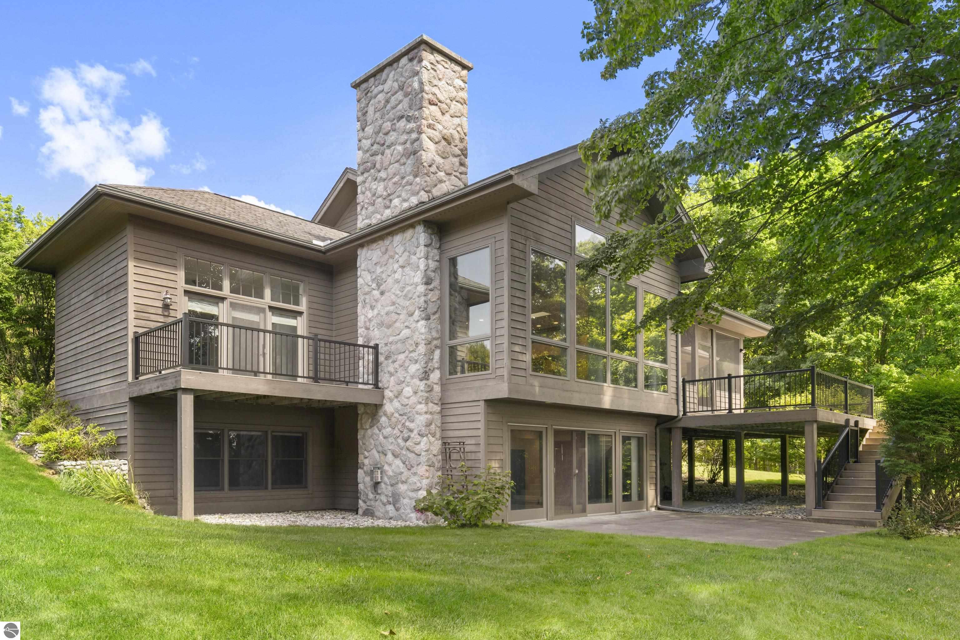 11775 Golfview Drive