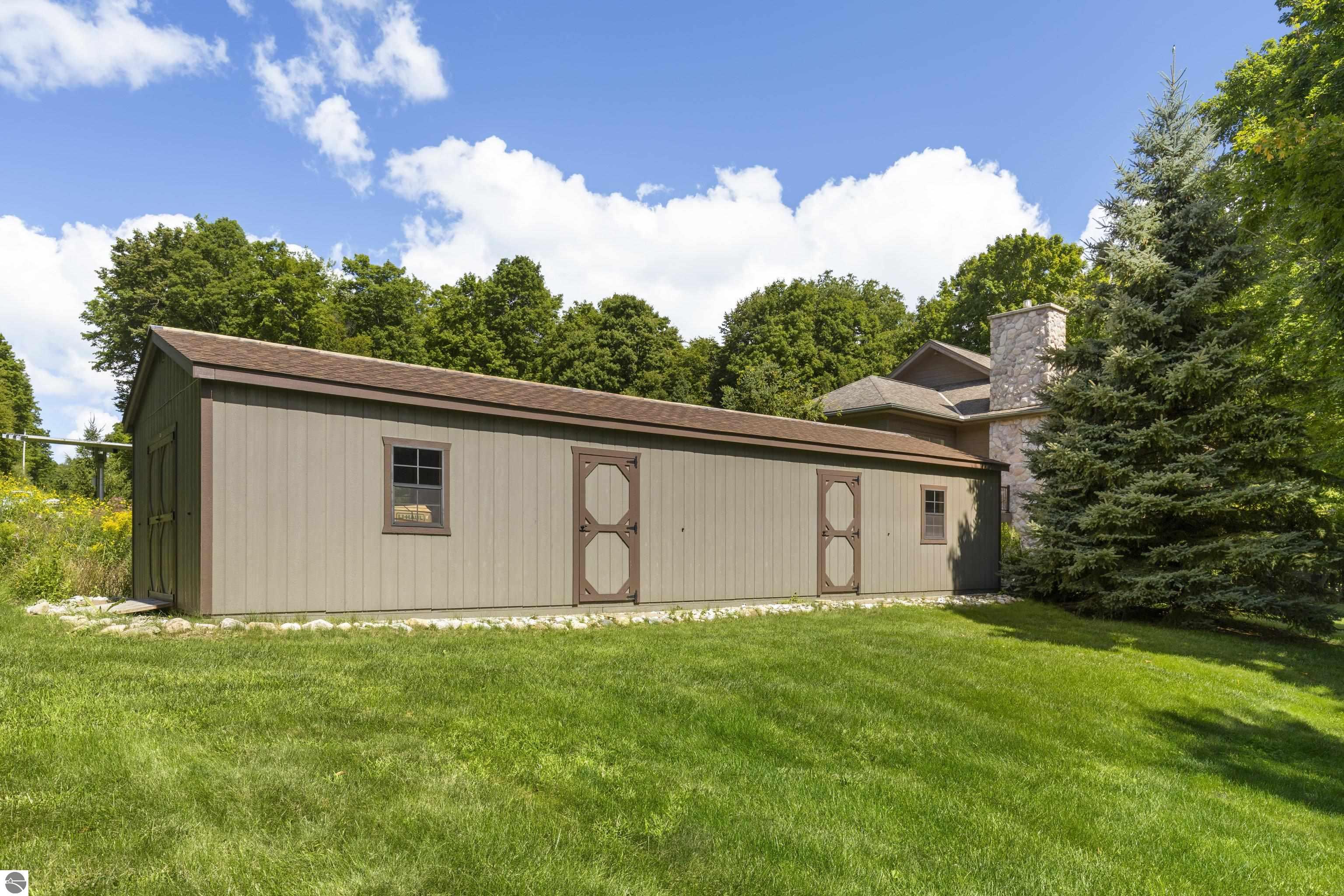 11775 Golfview Drive