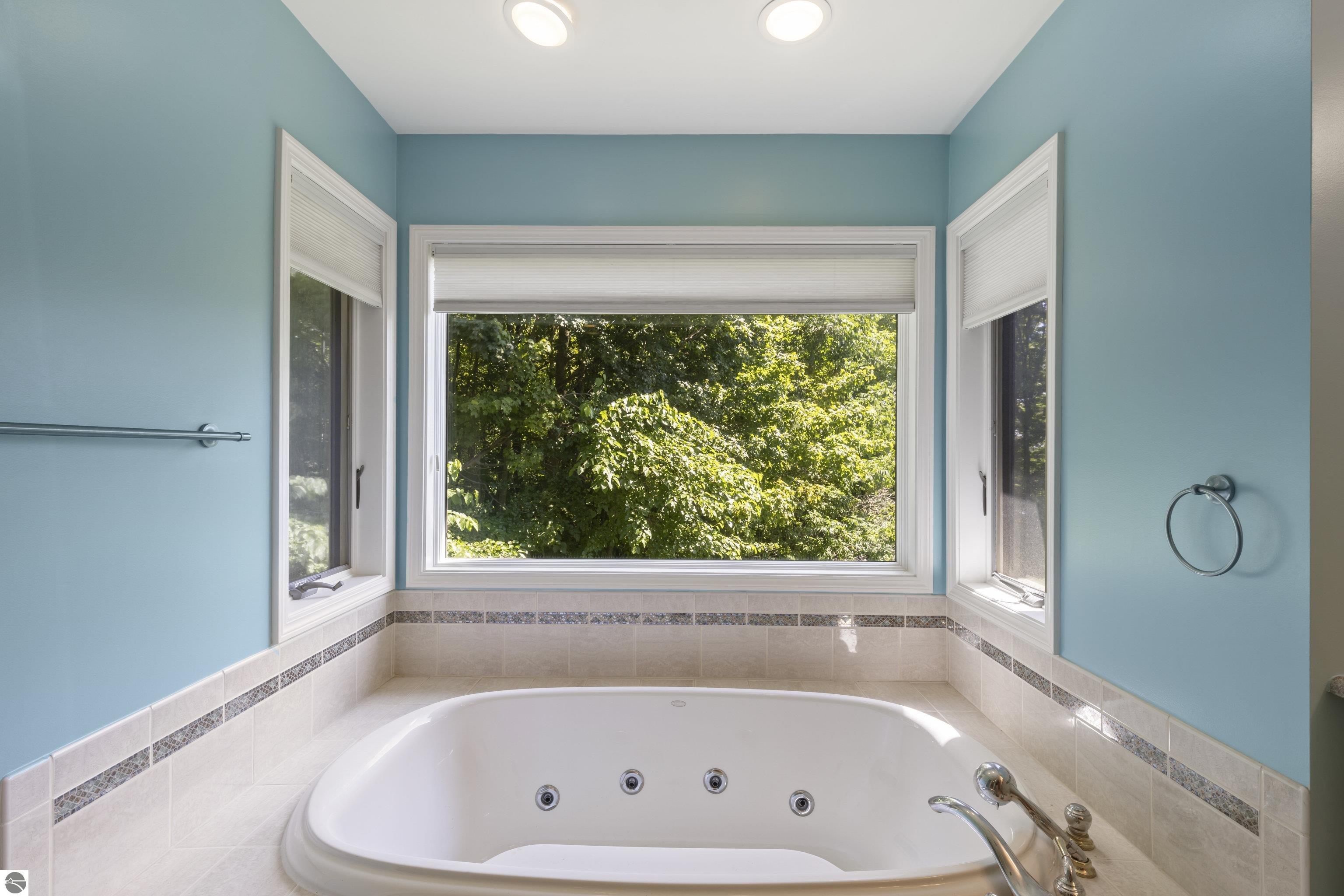 11775 Golfview Drive