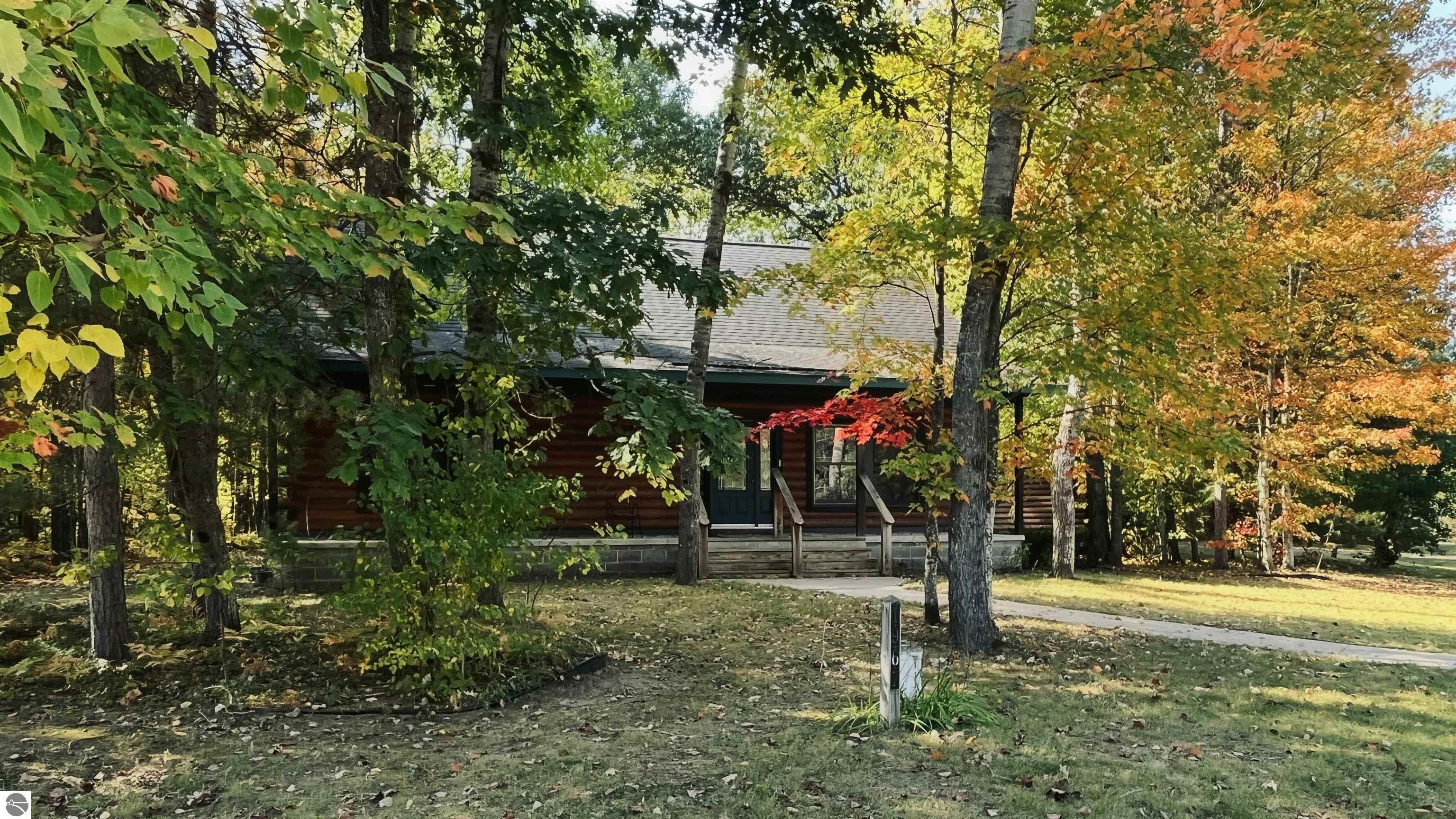 1967 NE Fairways Drive