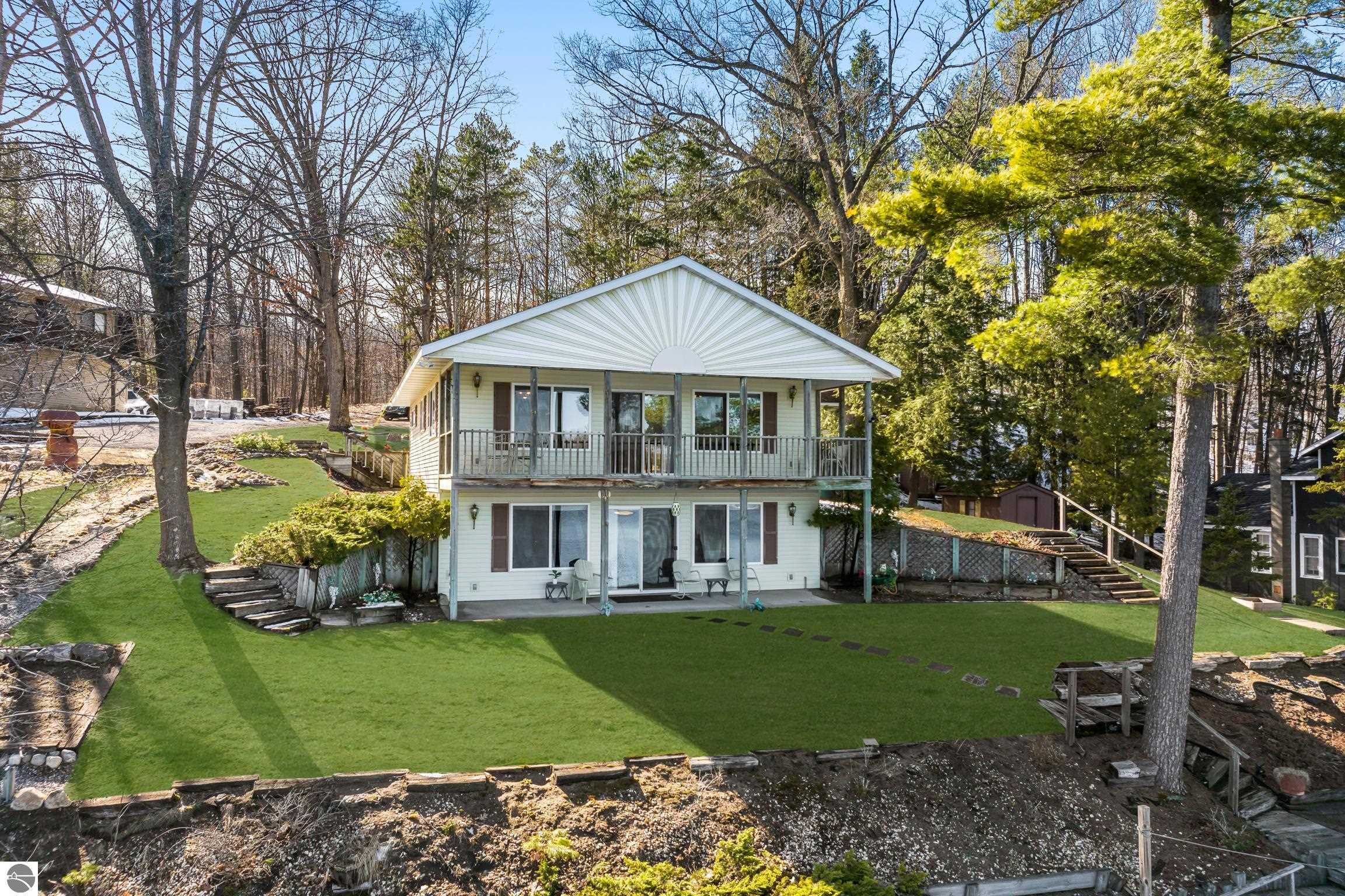 1877 Pinehurst Trail