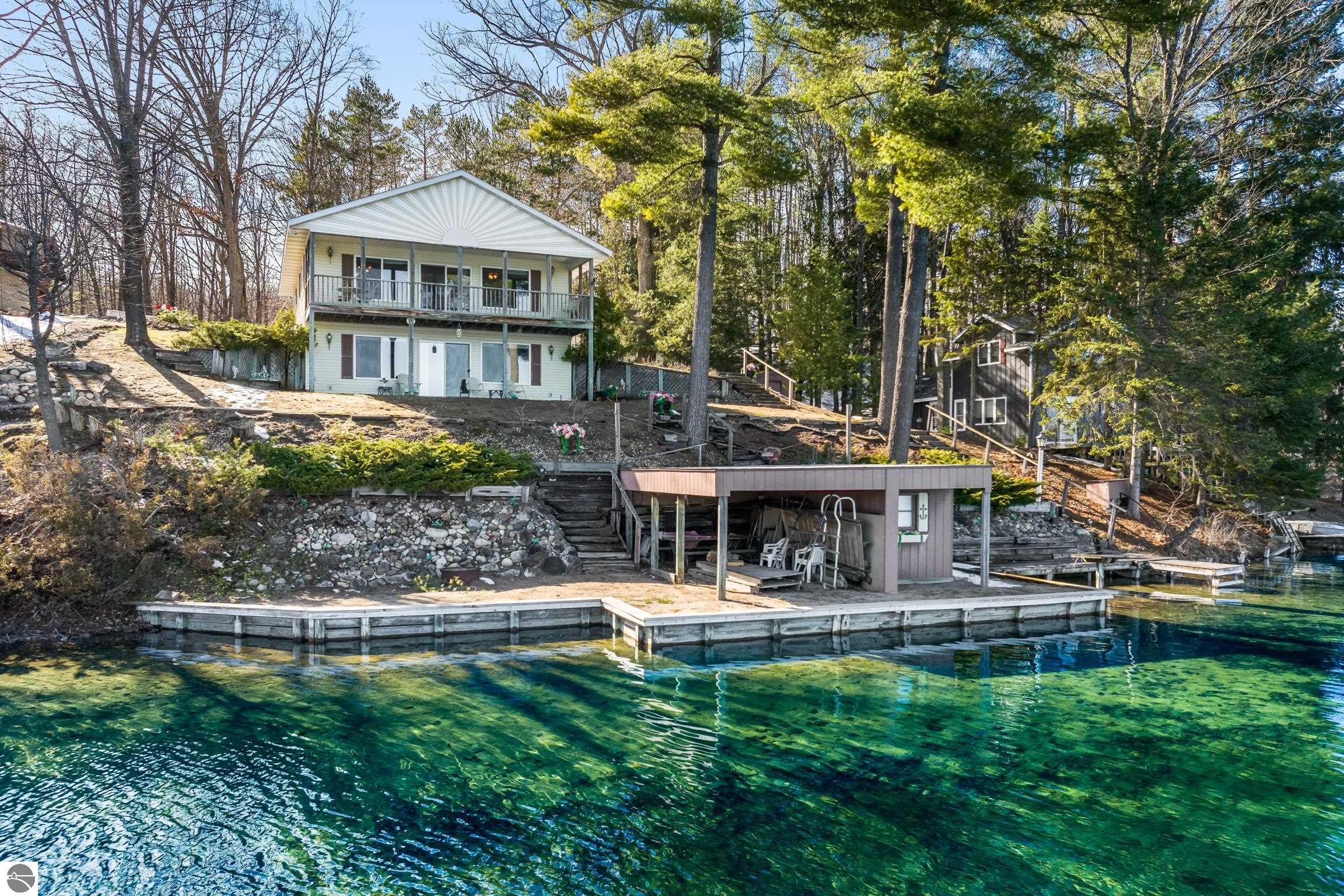 1877 Pinehurst Trail