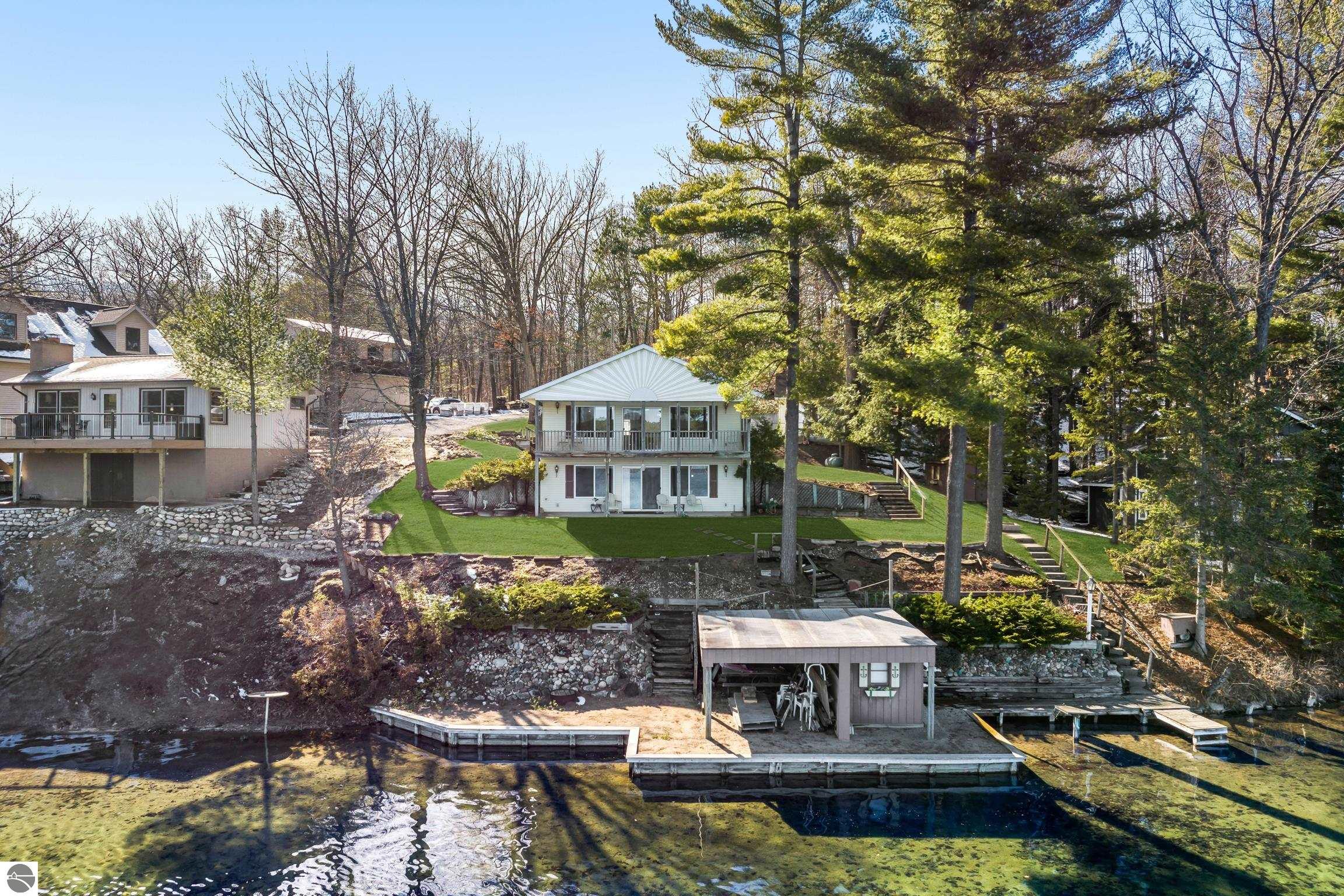 1877 Pinehurst Trail