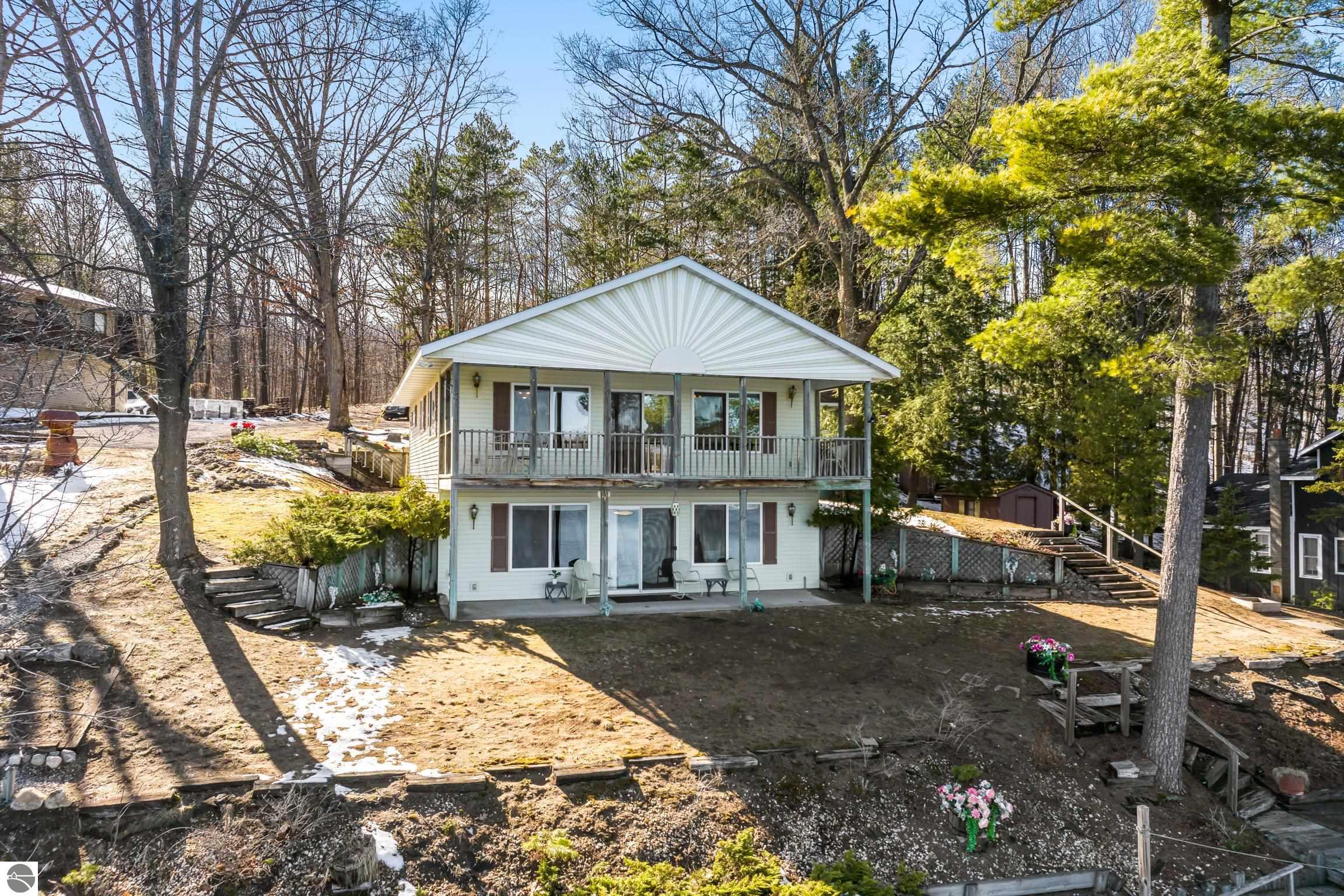 1877 Pinehurst Trail