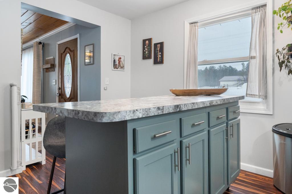 7939 NE Co Road 571
