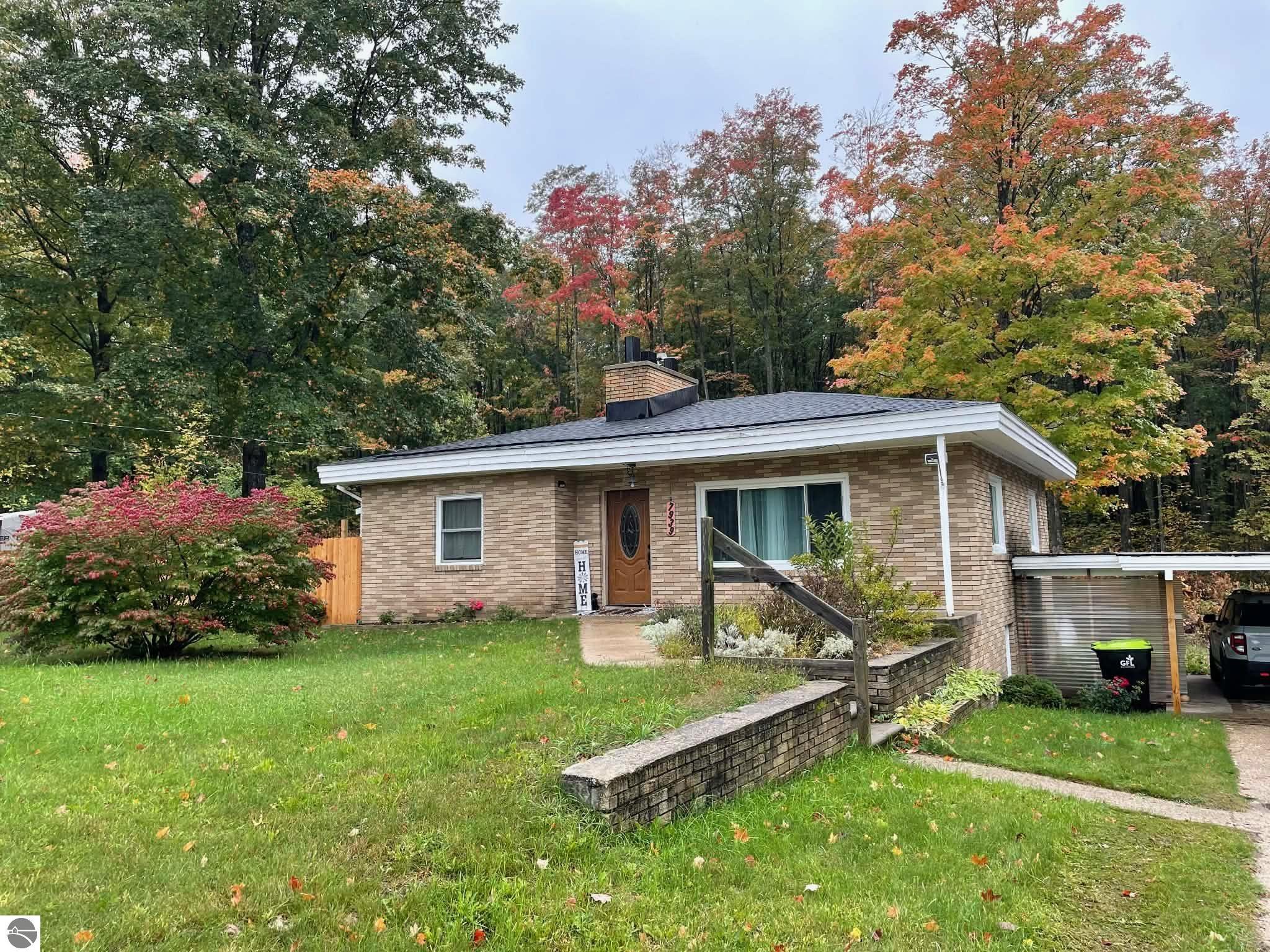 7939 NE Co Road 571