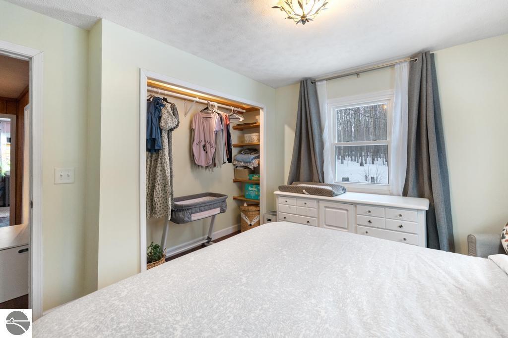 7939 NE Co Road 571