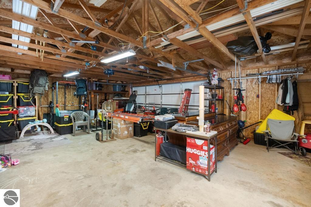 7939 NE Co Road 571
