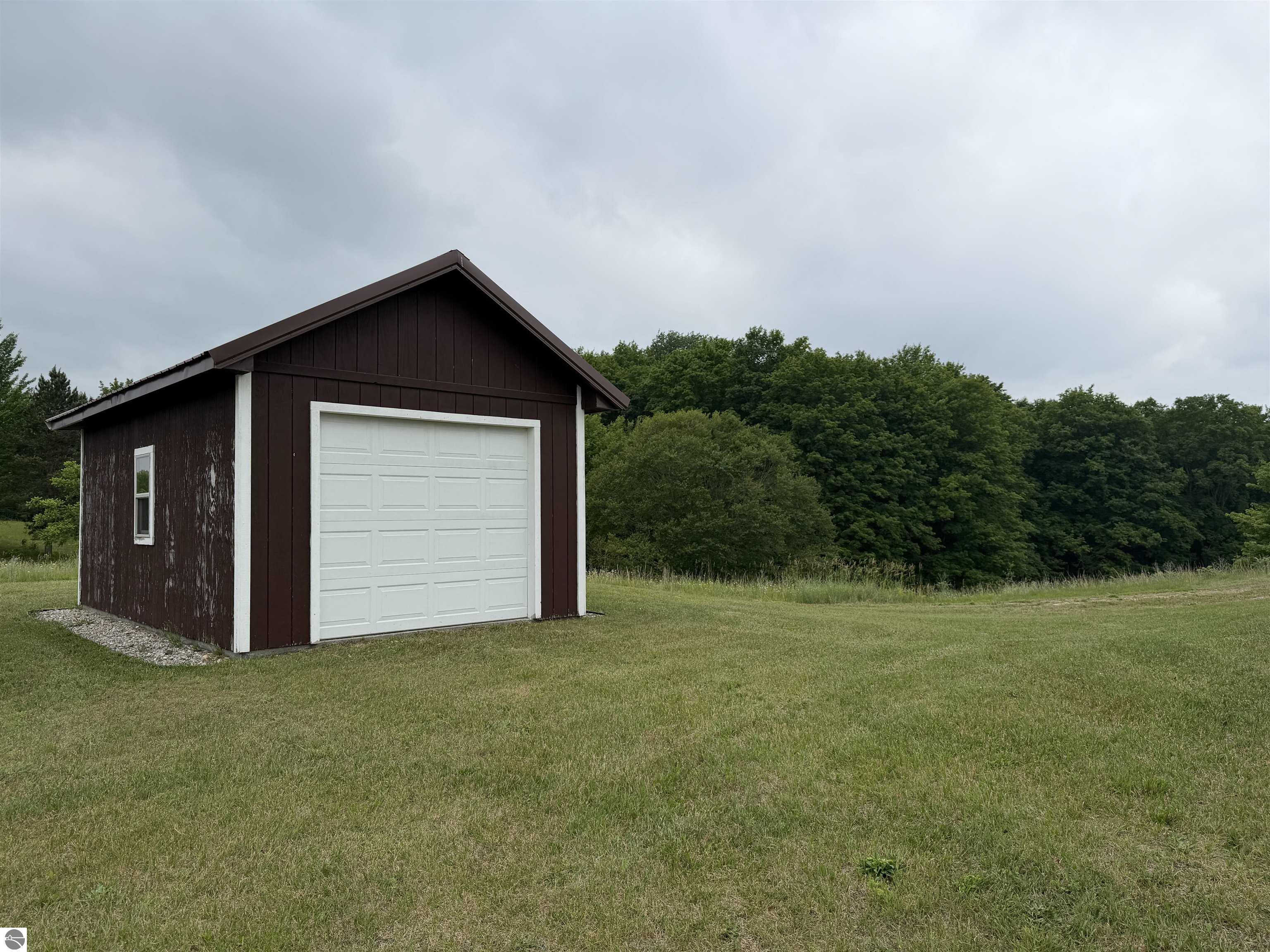 2324 Krumlauf Road