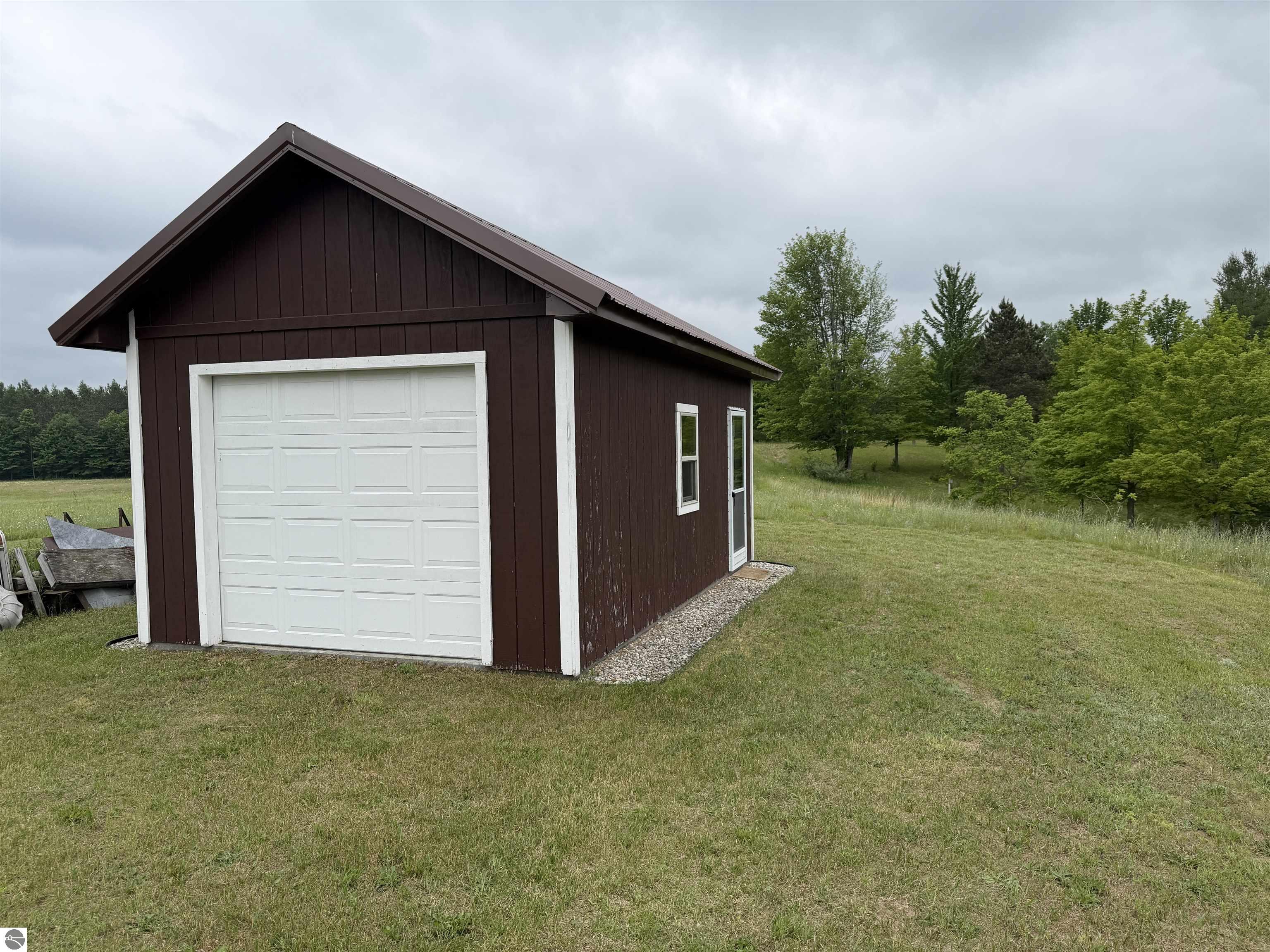 2324 Krumlauf Road