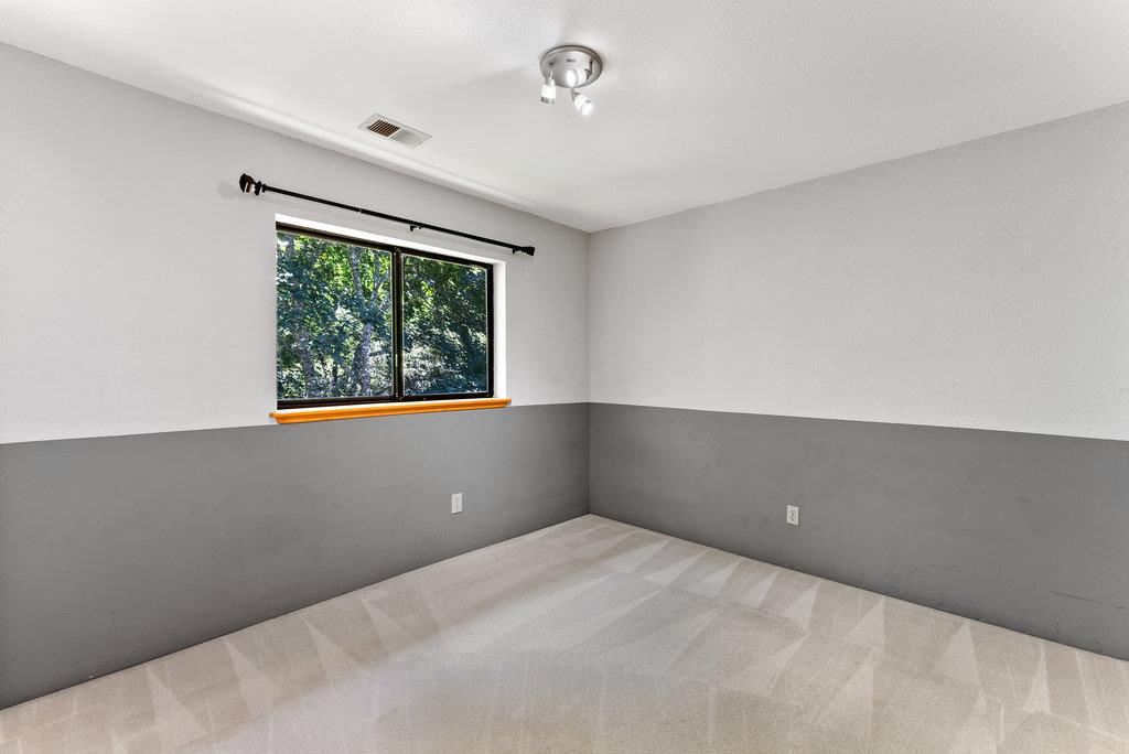 340 Summit Rd.