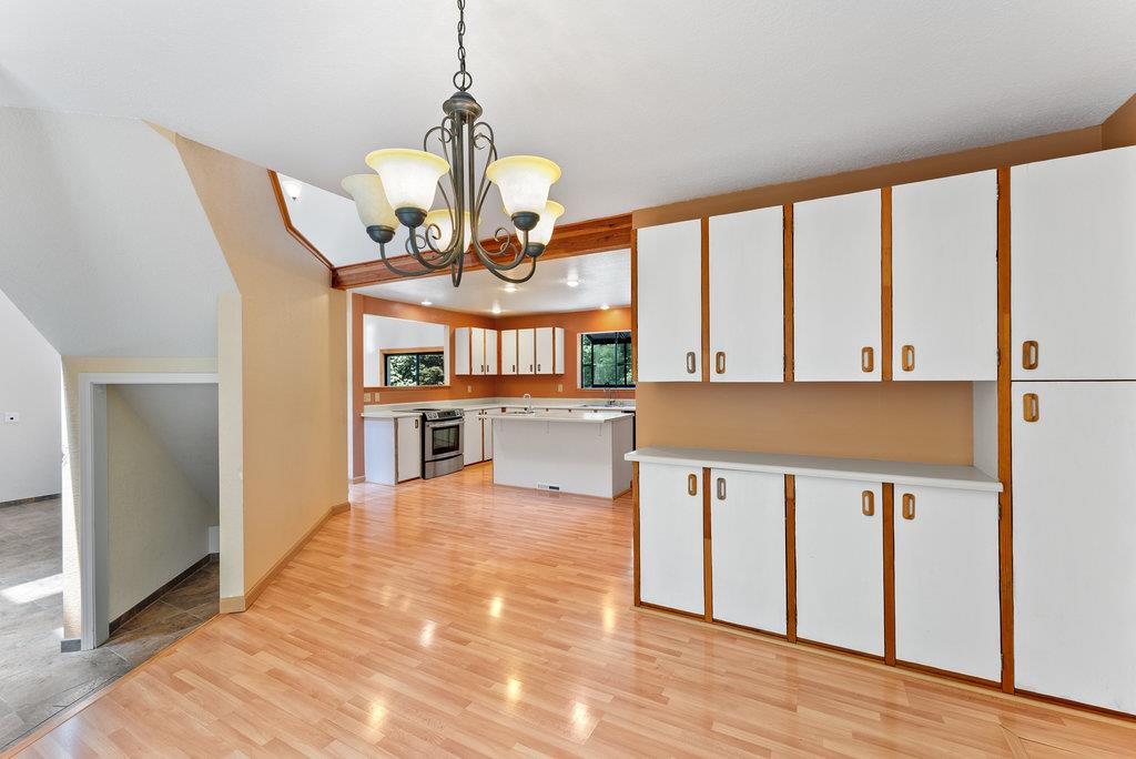 340 Summit Rd.