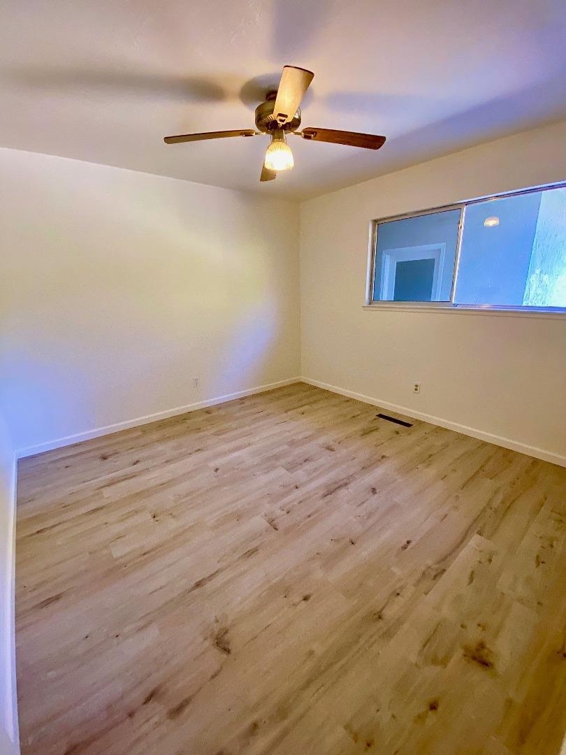 1045-1049 Brommer ST