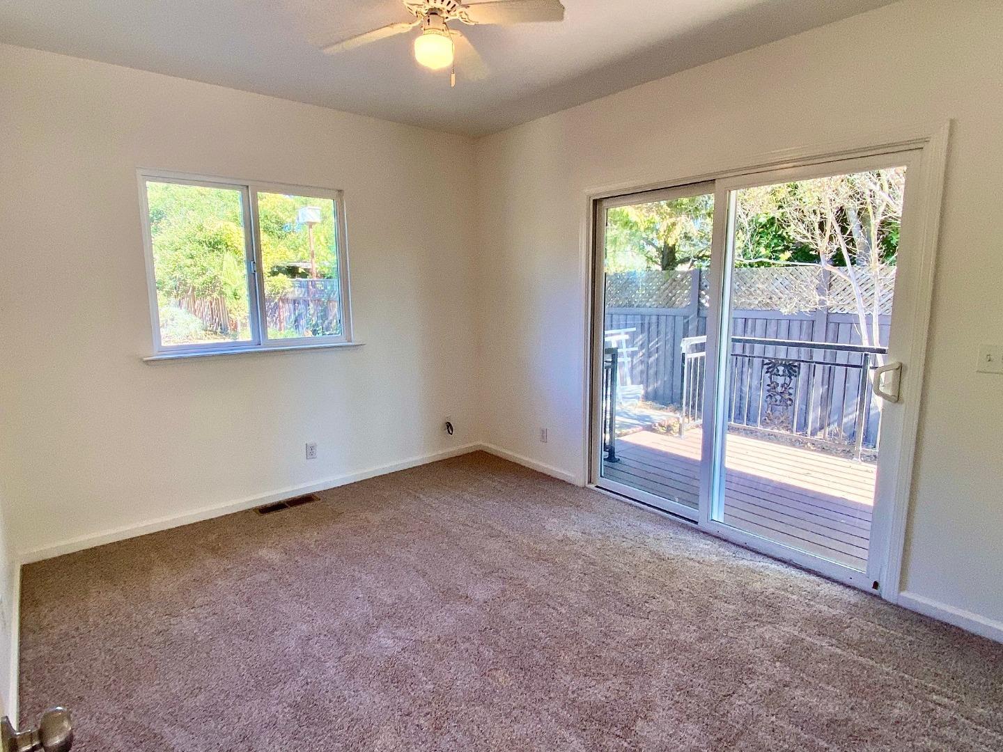 1045-1049 Brommer ST