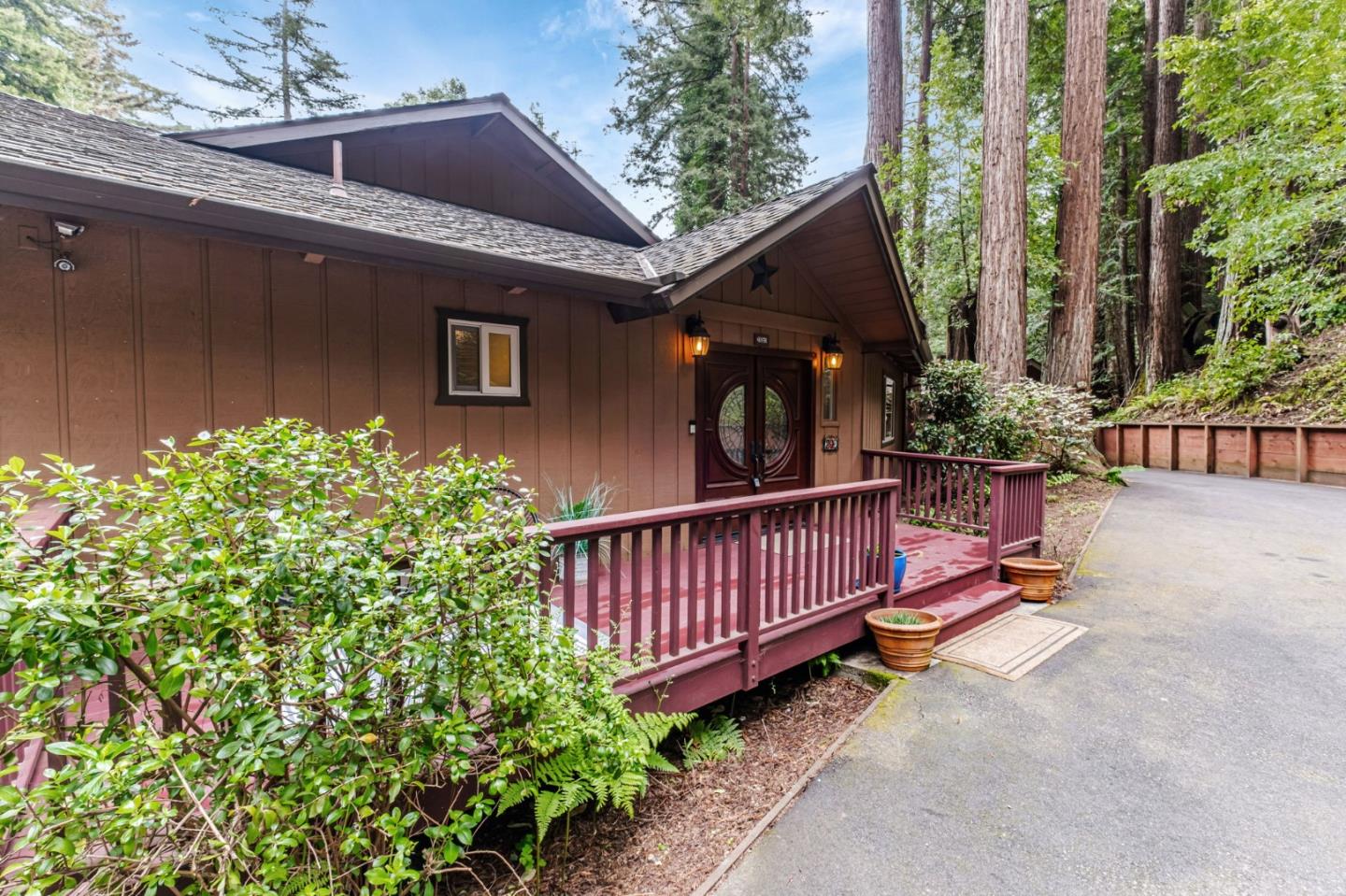 200 View Road