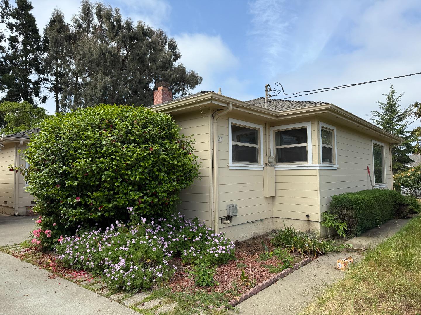 25 Devon LN