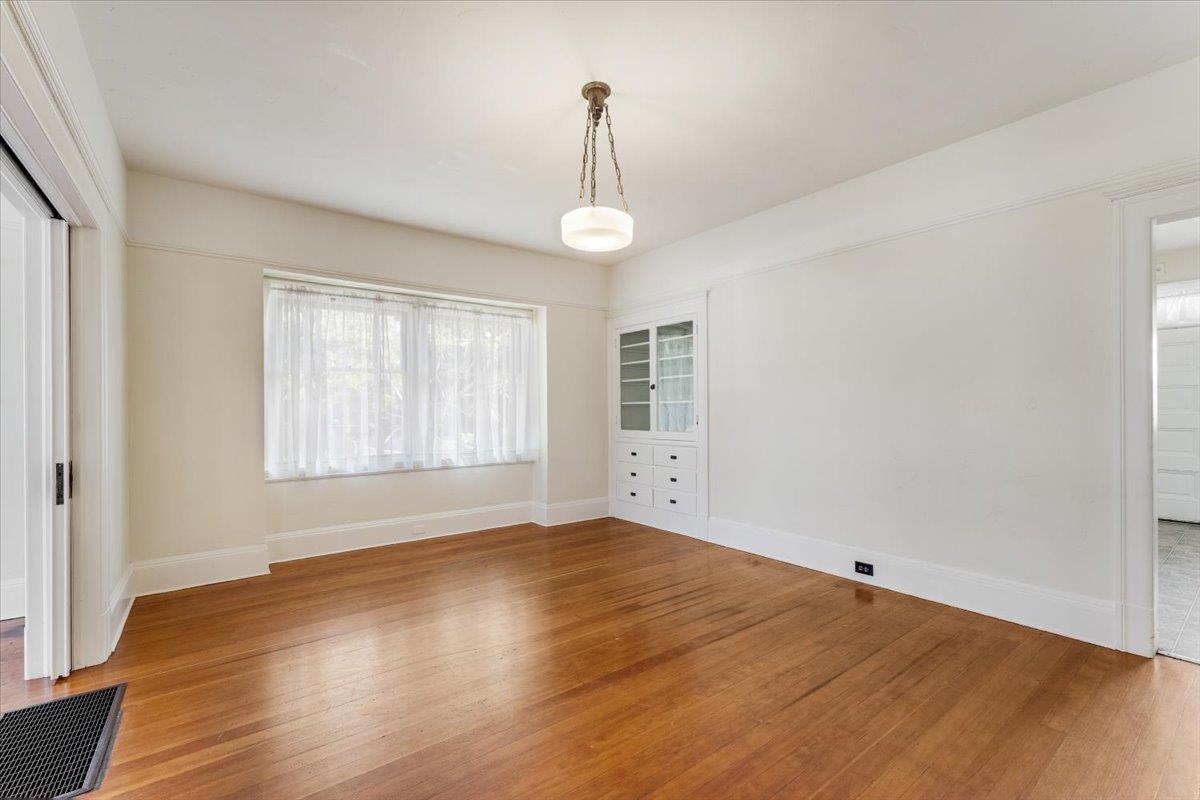 234 Maple Avenue