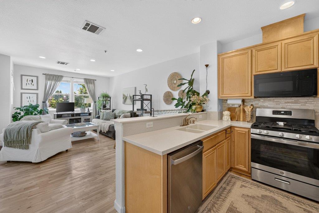 229 Lighthouse DR