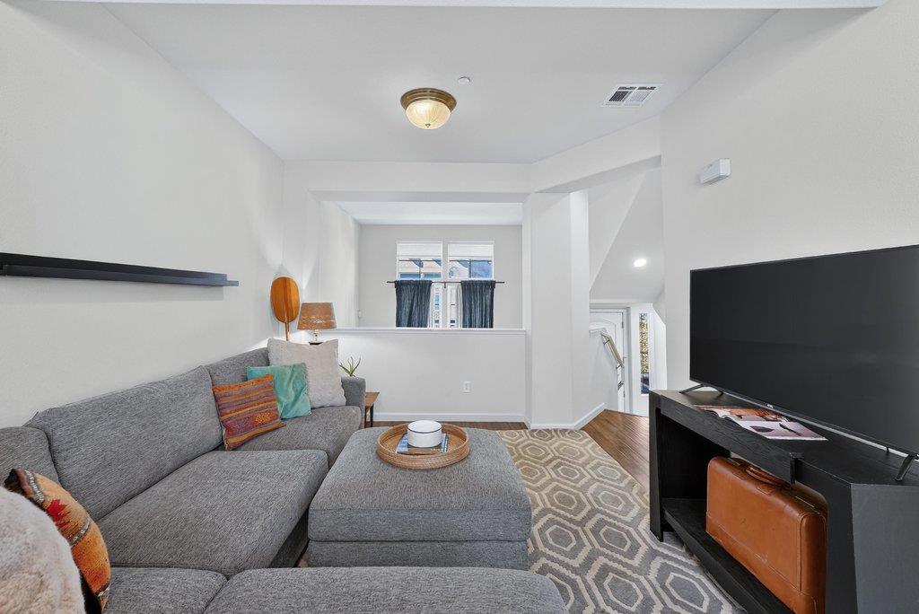 18413 Ruby LN