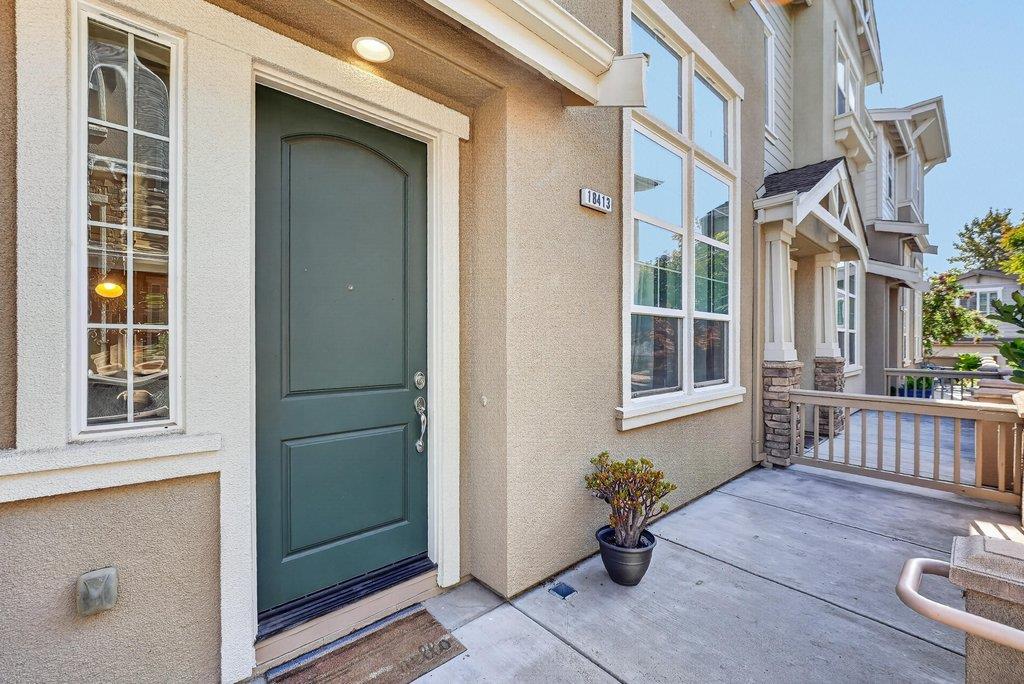18413 Ruby LN