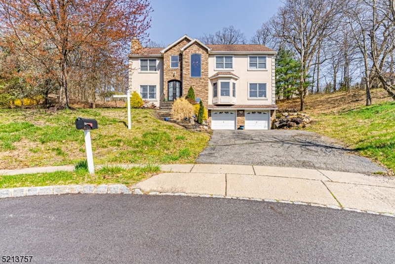 5 Michele Ct