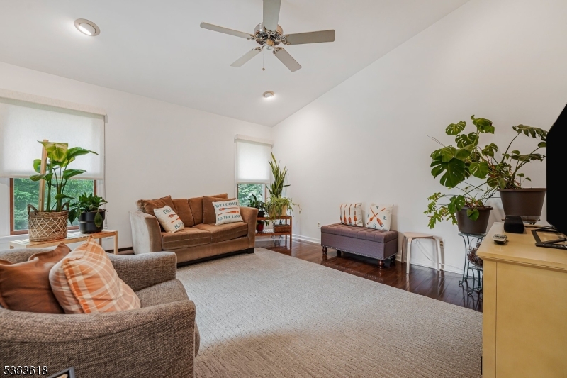 146 Beechwood Dr
