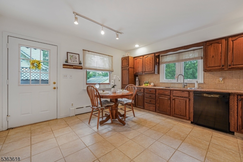 146 Beechwood Dr