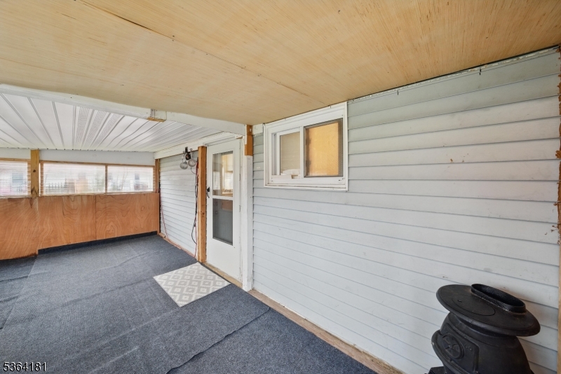 13 Madelyn Ave