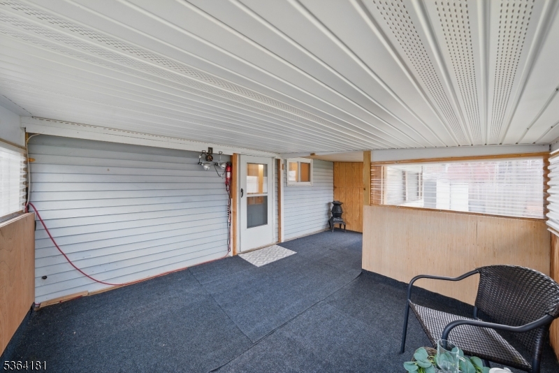 13 Madelyn Ave