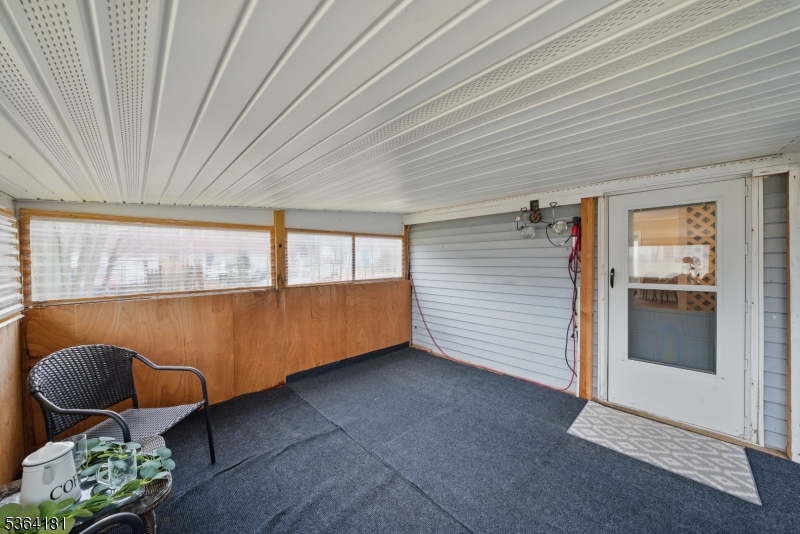 13 Madelyn Ave