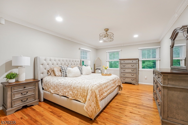32 Lord William Penn Dr