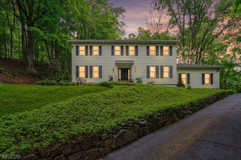 32 Lord William Penn Dr
