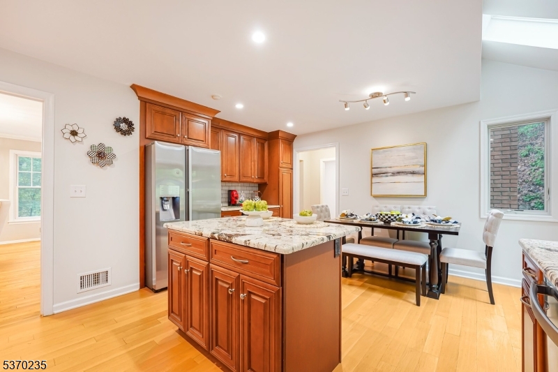 32 Lord William Penn Dr