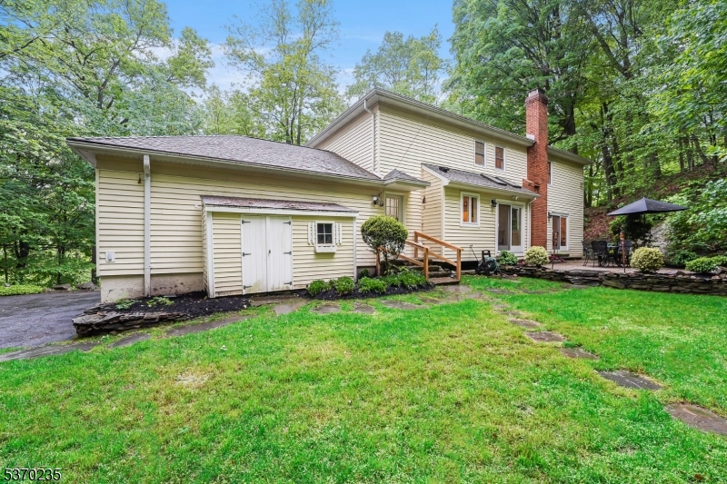 32 Lord William Penn Dr