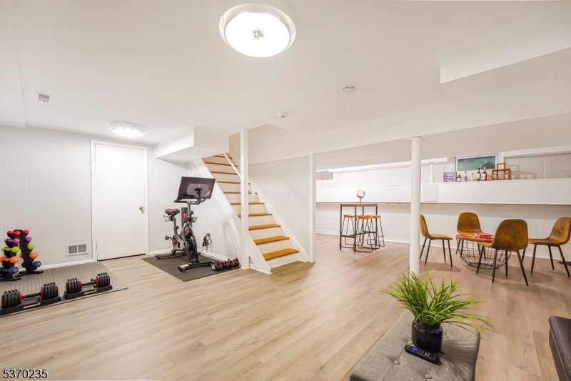 32 Lord William Penn Dr