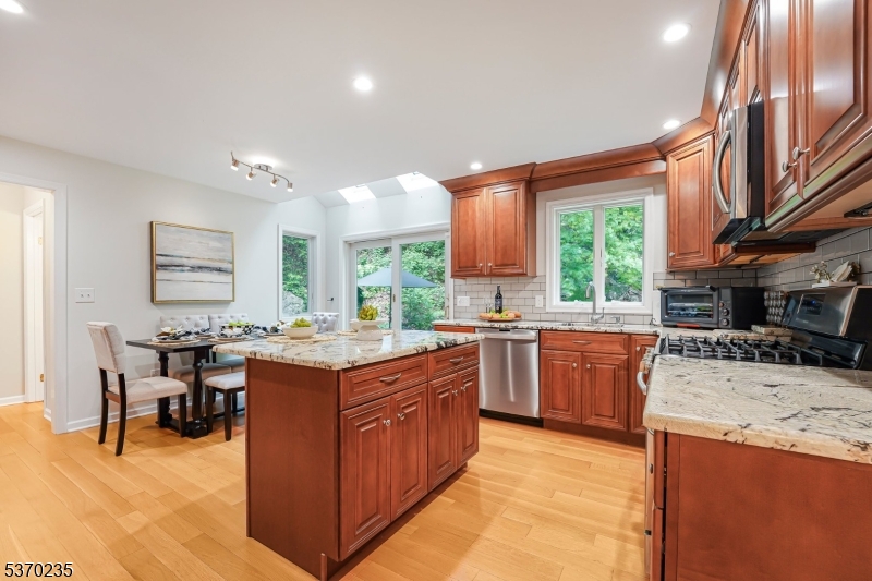 32 Lord William Penn Dr