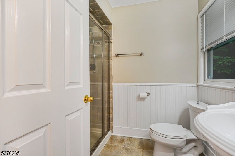 32 Lord William Penn Dr