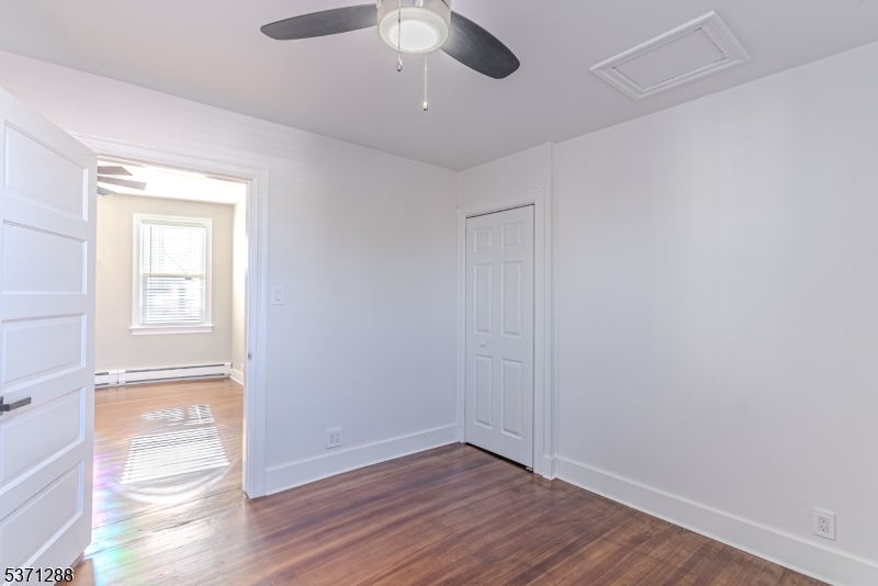27 Lincoln Ave 2