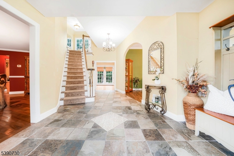 14 Weinmanns Blvd