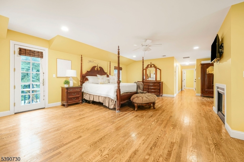14 Weinmanns Blvd