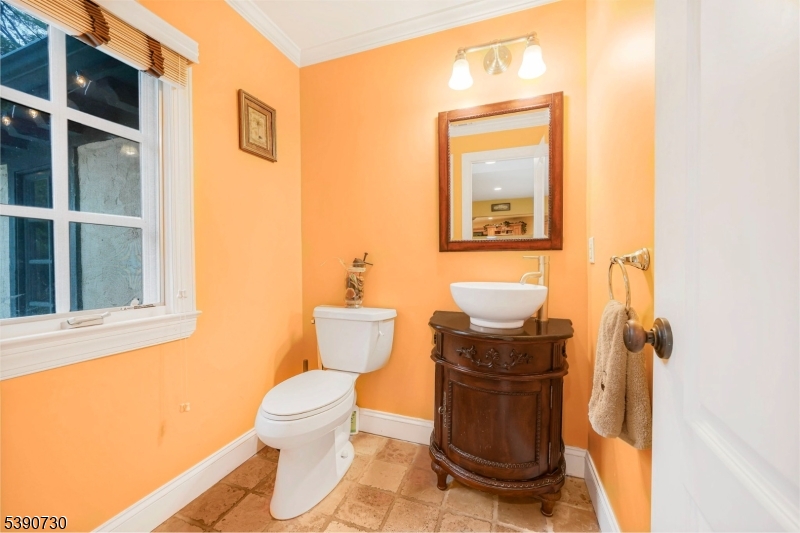 14 Weinmanns Blvd