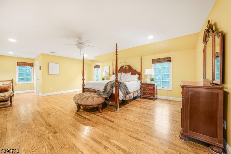 14 Weinmanns Blvd
