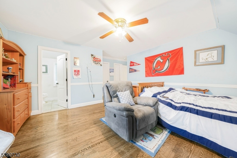 14 Weinmanns Blvd