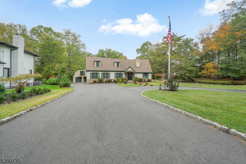 14 Weinmanns Blvd