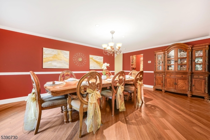 14 Weinmanns Blvd