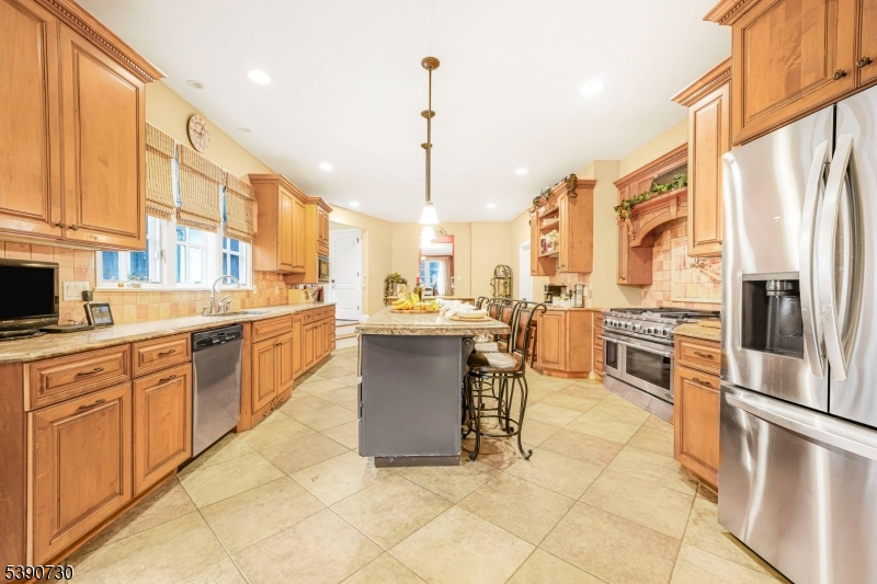 14 Weinmanns Blvd