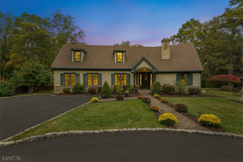 14 Weinmanns Blvd